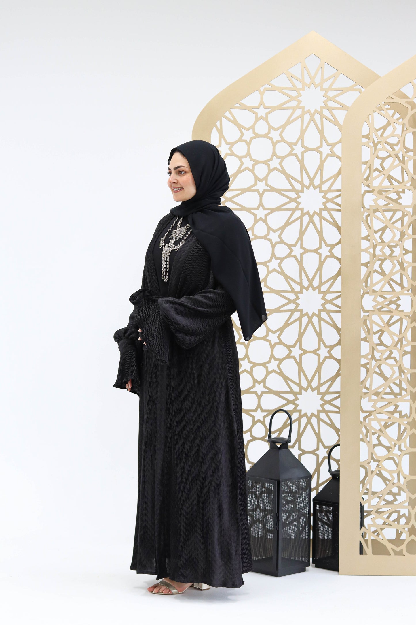 Black crinkled kimono