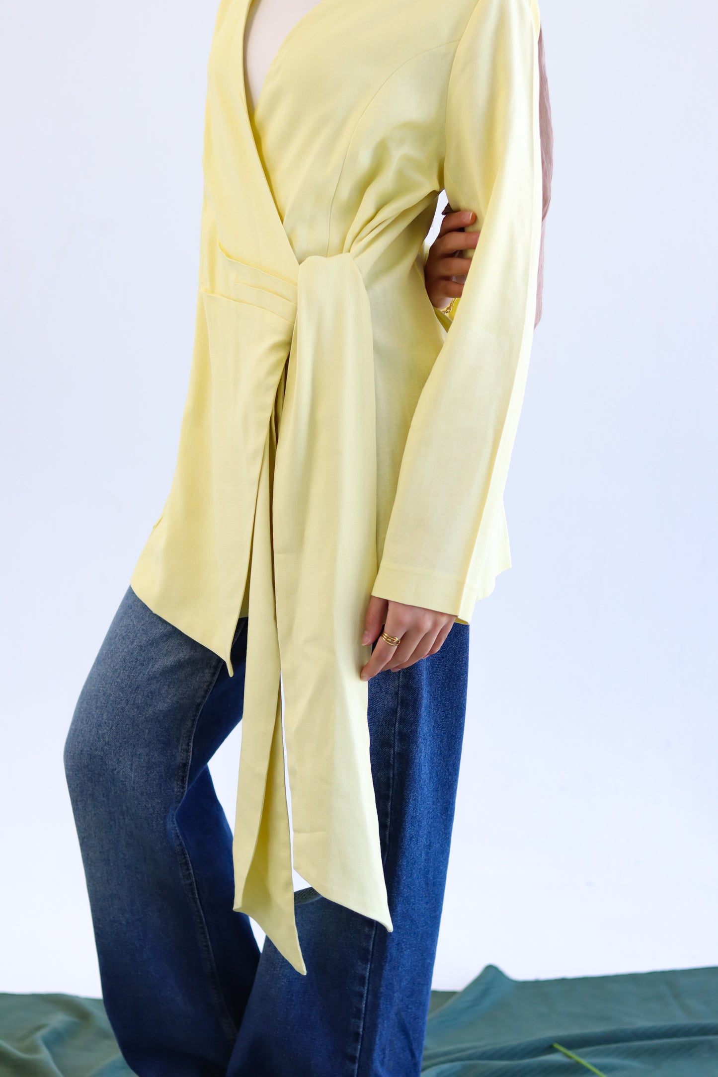 Noor Blouse Butter yellow
