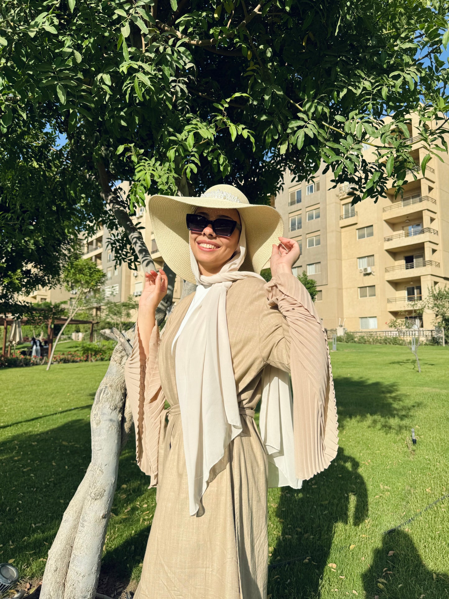 Pleated beige kimono