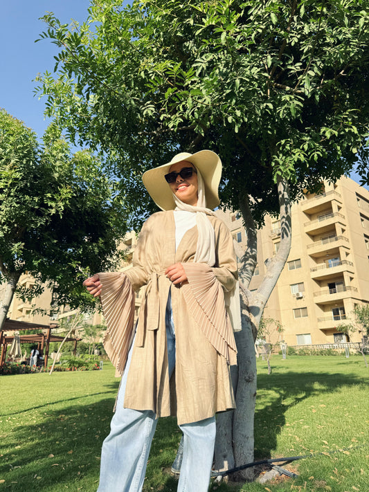 Pleated beige kimono