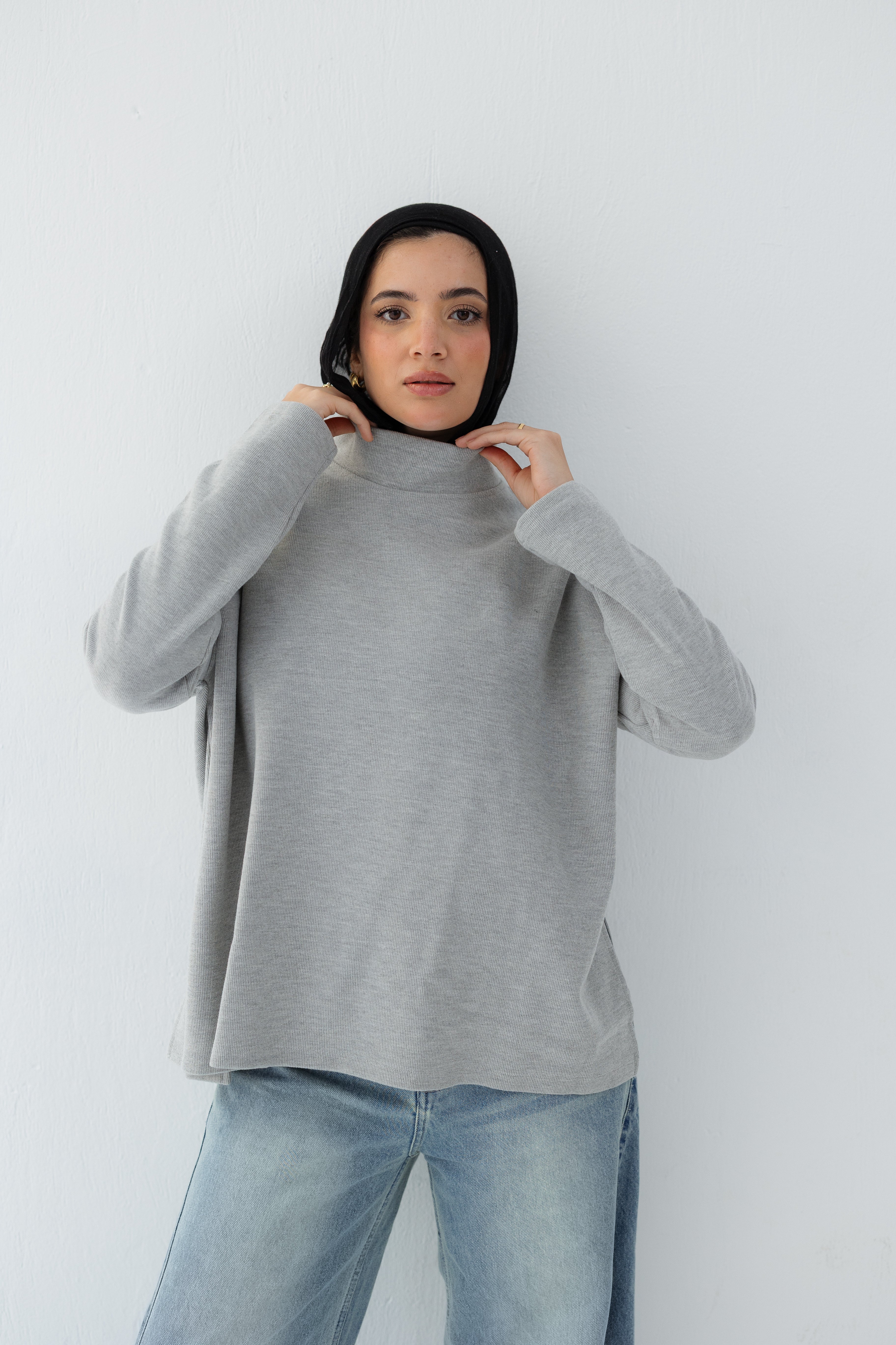 Grey Pullover – Malikat